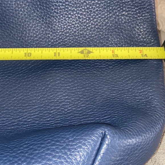 EUC G.I.L.I. Midnight Blue Hobo Bag leather Magnetic closure silver hardware - Picture 14 of 15